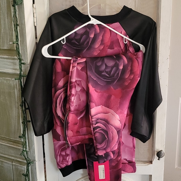 Rose Two Piece Set-Soft NWT